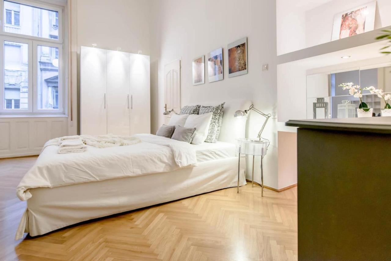 Bourgeois Elegance In The Heart Of Budapeste Exterior foto